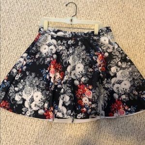 Abercrombie black and white floral skirt